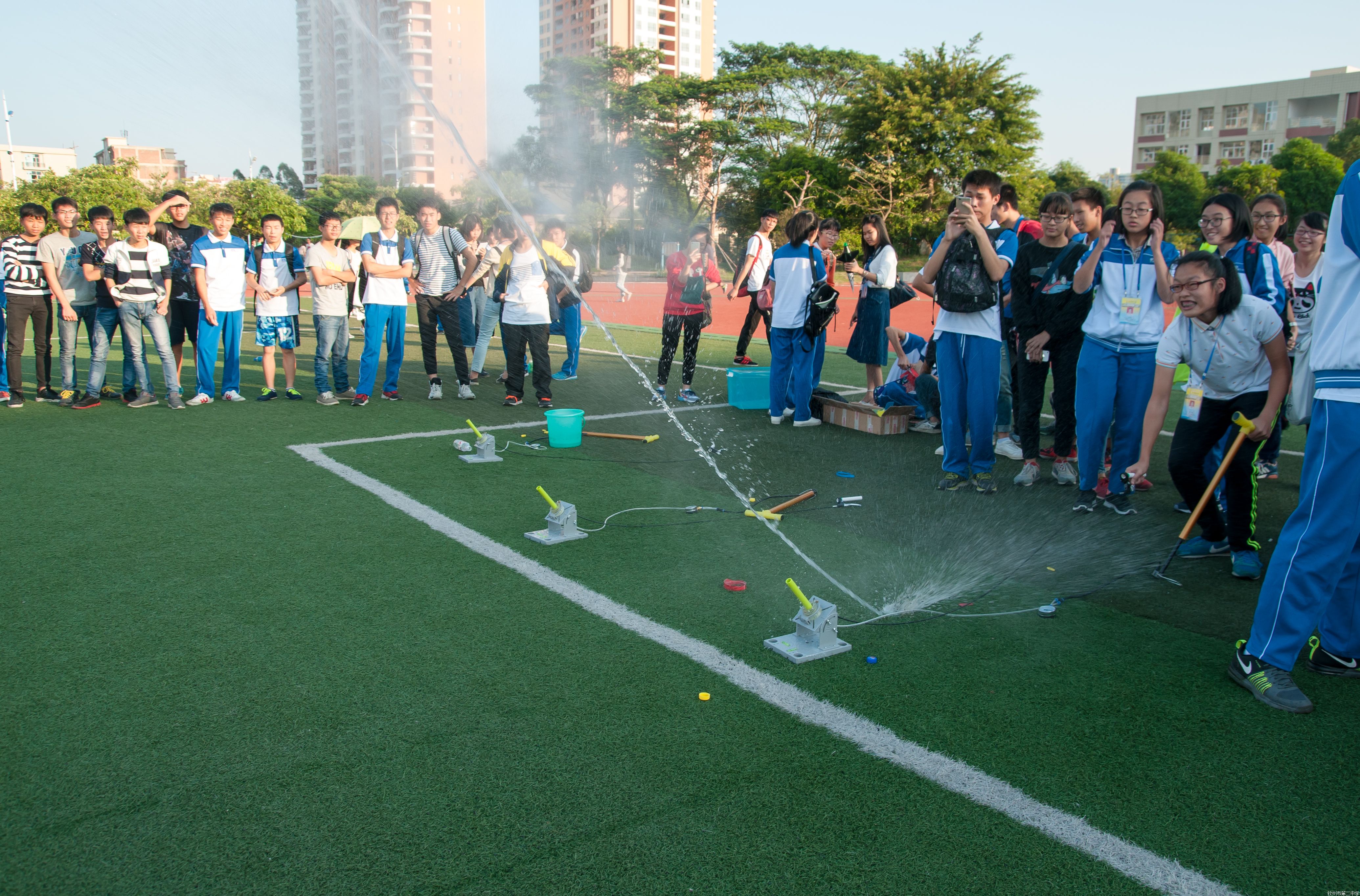 钦州市第二中学2016年科学节活动总结