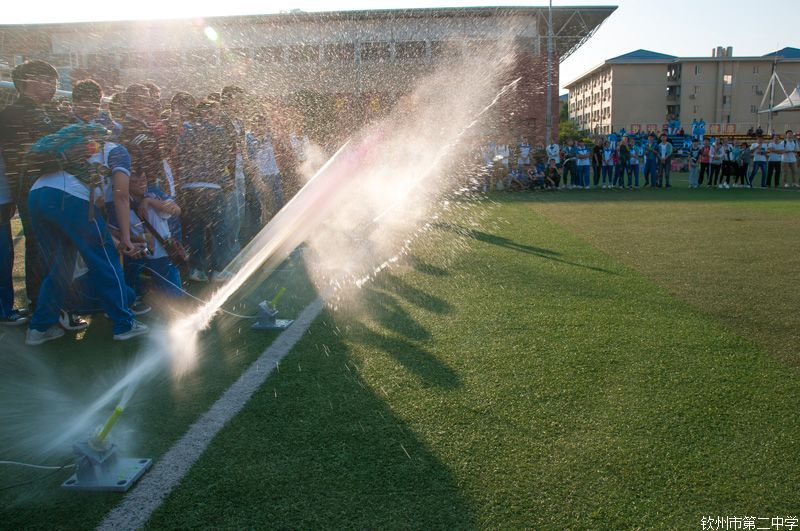 钦州市第二中学2016年科学节活动总结