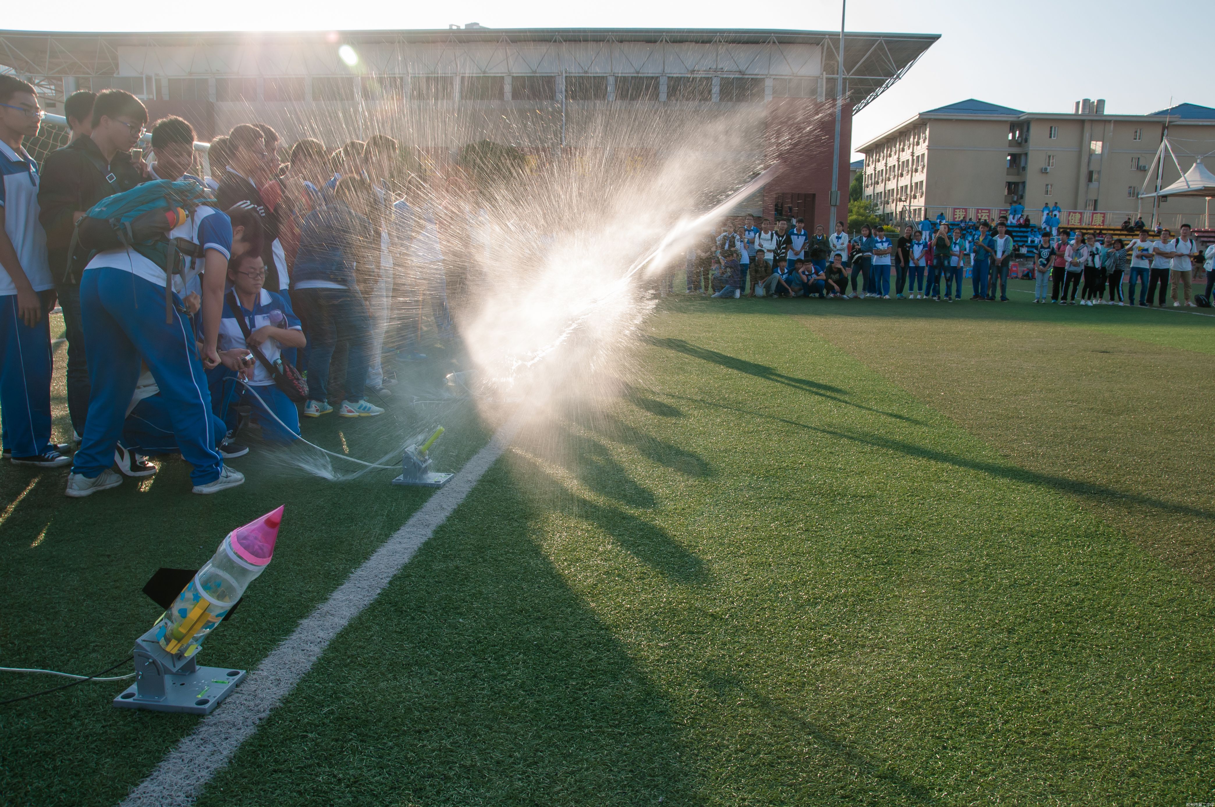 钦州市第二中学2016年科学节活动总结
